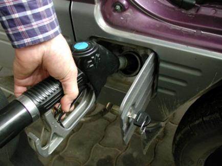 OMV Petrom a ieftinit carburanţii